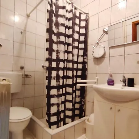 Tina Apartman